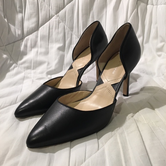Adrienne Vittadini Black 3.5” Pointed Toe Heels - Picture 2 of 11